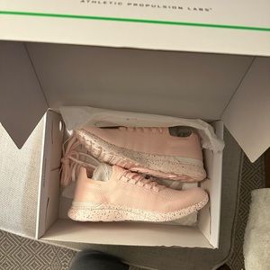 Brand new APL techloom breeze